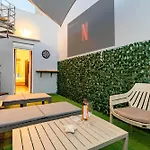 Sea & - Luxury Maisonette Steps From The With Private Terrace