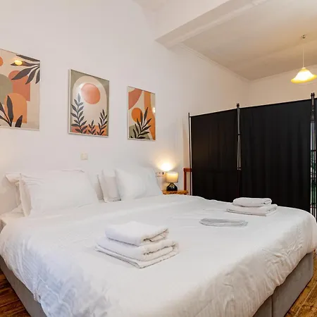 Sea & - Luxury Maisonette Steps From The With Private Terrace *