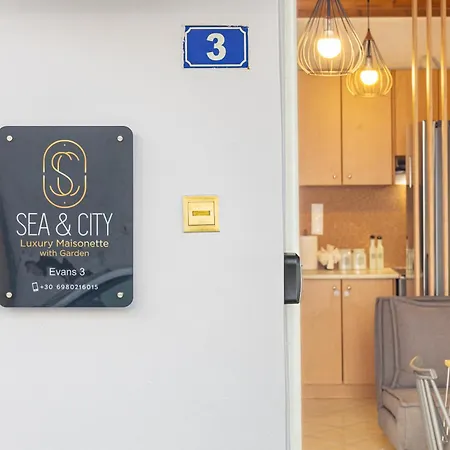 Sea & - Luxury Maisonette Steps From The With Private Terrace Villa Hanya